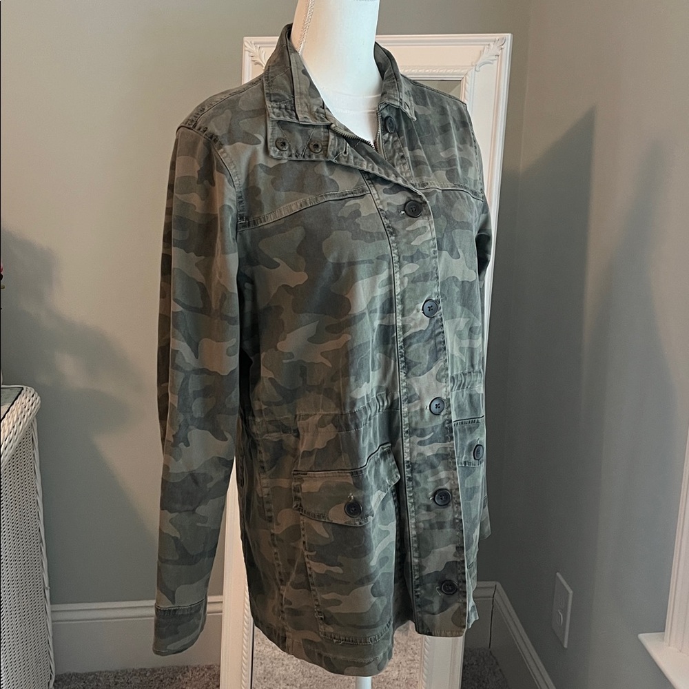 Lucky Brand camo jacket, size M. - Picture 3 of 14